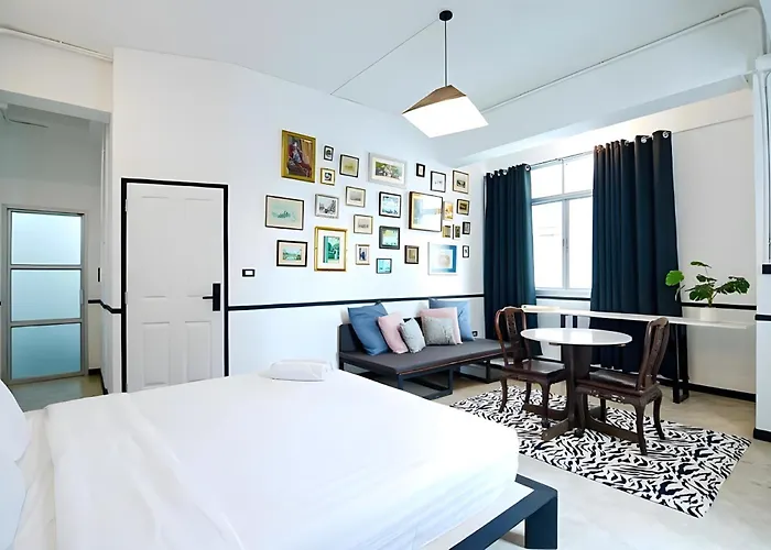 Apartment The Character Yaowarat-ถนนพาดสาย เยาวราช